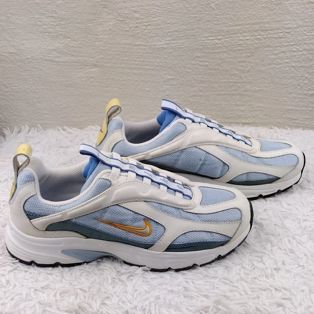 Nike XCelleration Blue Mesh White Detail Elastic Lace Step In Running Sneaker